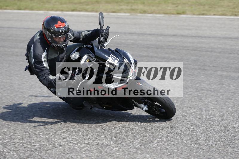 /Archiv-2025/49 26.08.2025 Cornu Master School ADR/blau-bleu/14